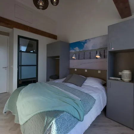 Duinvilla Aan De Zee B&B-3